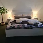Renovierte Doppelhaushaelfte In Bester Lage Apartamento *