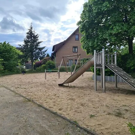 شقة Renovierte Doppelhaushaelfte In Bester Lage