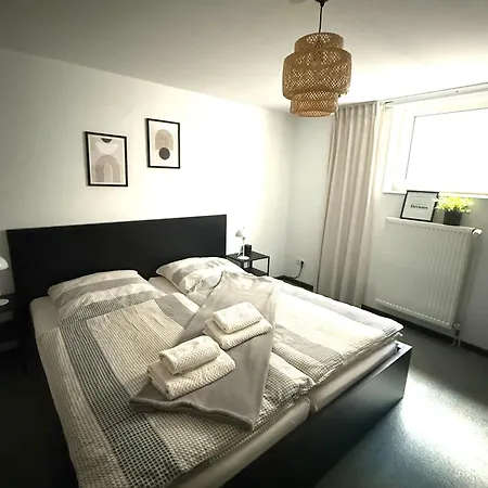 Apartamento Renovierte Doppelhaushaelfte In Bester Lage