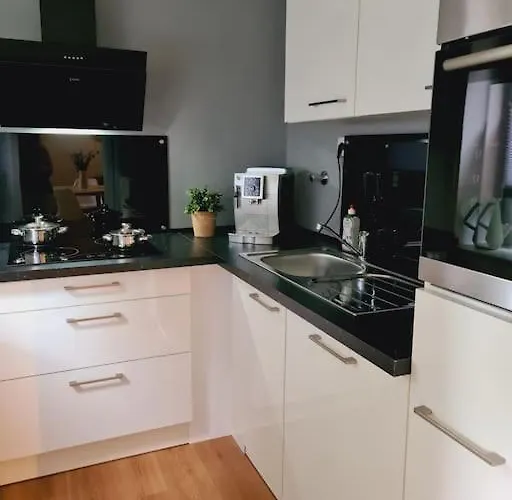 Apartamento Renovierte Doppelhaushaelfte In Bester Lage Bottrop